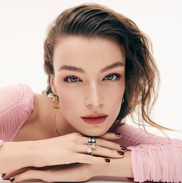 imgi 75 BB FY26 Holiday Module Model Collection Mobile SLICE 01